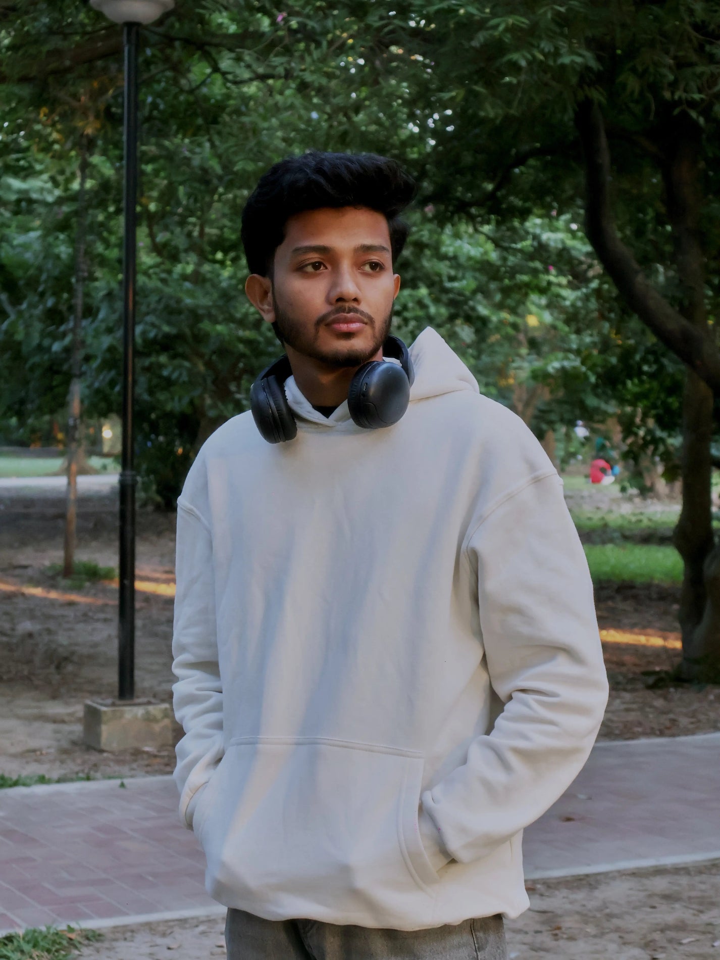 Oversized Off-White Solid Hoodie