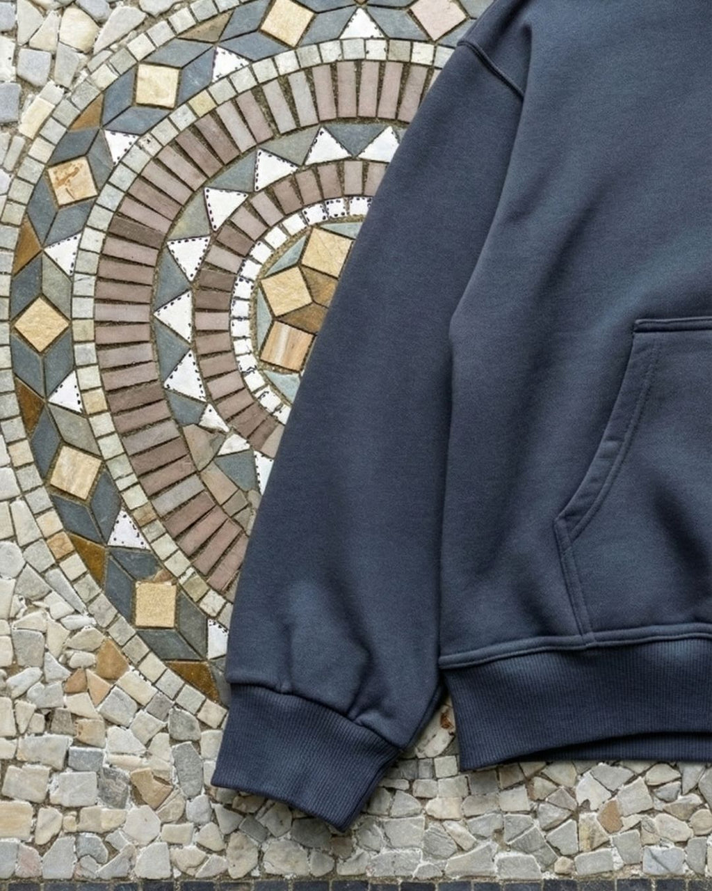 Oversized Shadow Graphite